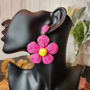 Chunky Pink Daisy Dangle